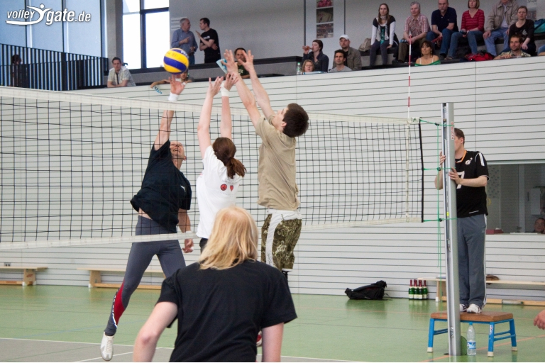 pic_gal/1. Adlershofer Volleyballturnier/376_1_Adlershofer_Volleyballturnier_20100529.jpg